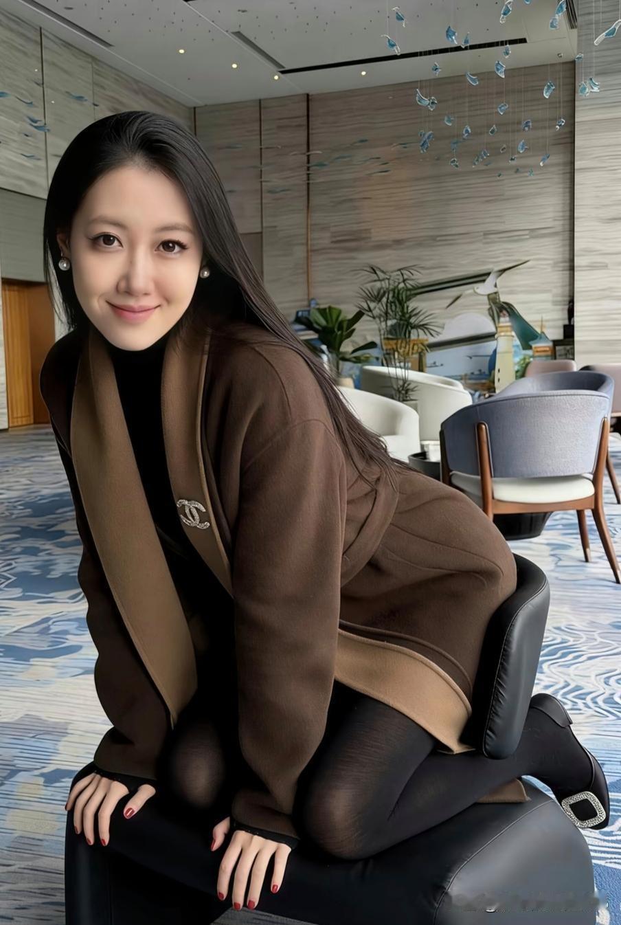 时尚穿搭真的是展现优雅气质和魅力的利器！一套合适的穿搭，能让人瞬间气场全开。就像