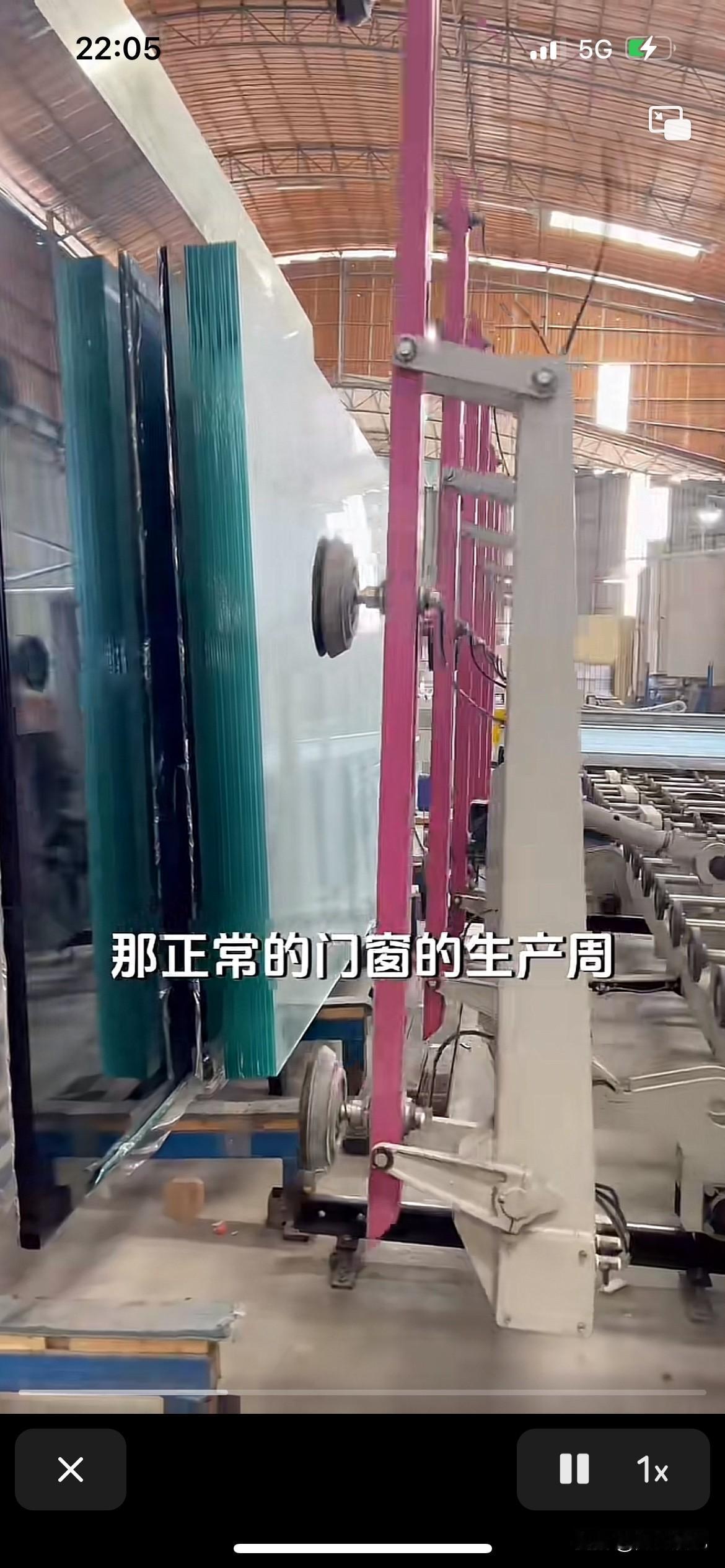 全红婵新建房子，一个门窗进场就要一个月时间，是施工方给全红婵家安装智能门窗，全屋