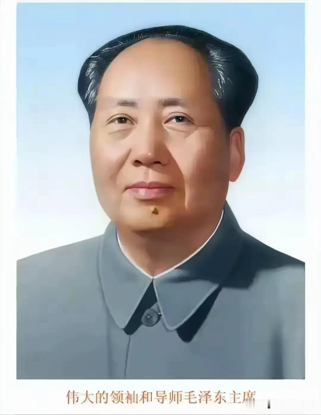 任何人都无权也没资格对毛主席评头论足，对吗？这种说法不完全准确，要分
