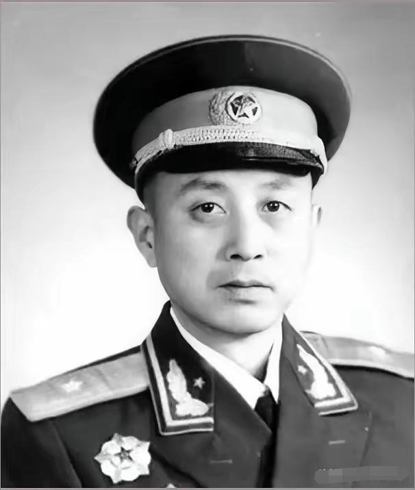 1951年，志愿军一个师被3个美国师包围，师长赵兰田却派人送出一封信：你们继续往