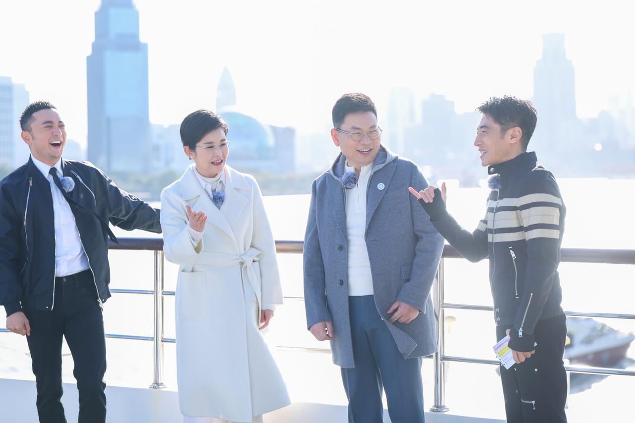 合资还在调价求生，鸿蒙智行已靠标准共建冲上8万月交付2025年底，不少合资品牌