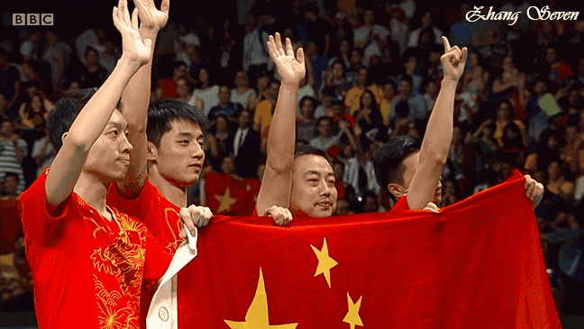 4届奥运会男团，铁打的马龙，流水的队友……2012年：马龙，张继科，王皓2016