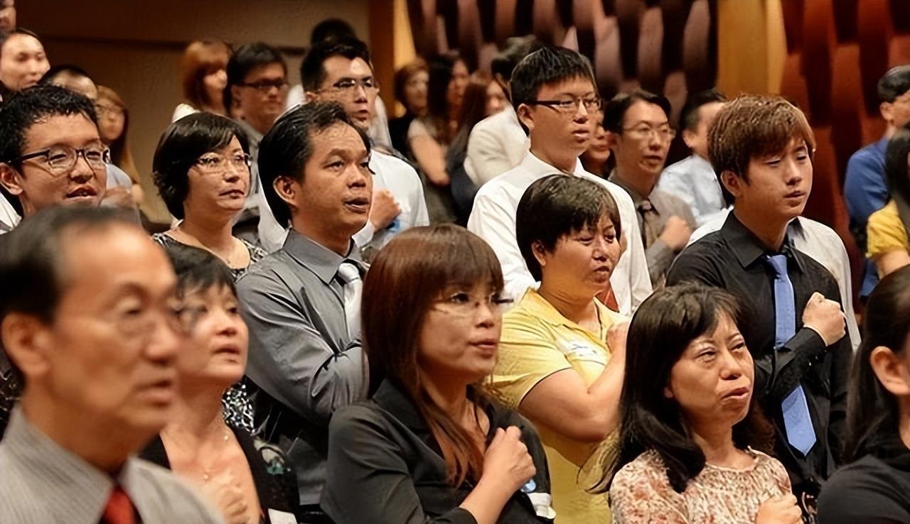 李光耀对新加坡的人口问题能有多绝望：我女儿都不结婚不生孩子你要是只看新加坡的天