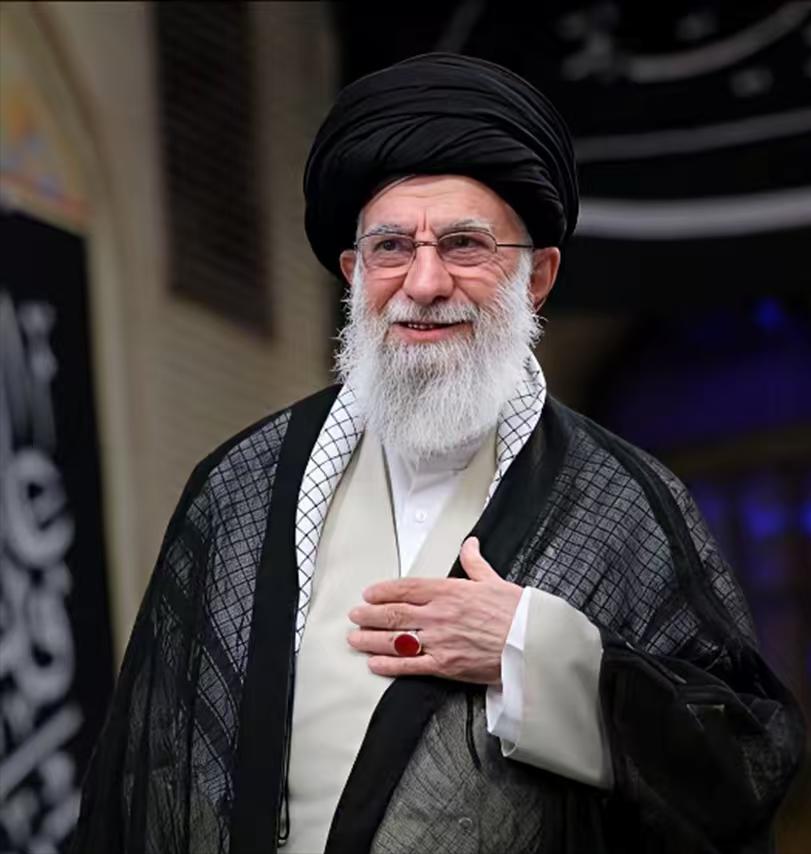 为什么伊朗对美国强硬了起来？说白了，伊朗这次是想通了，他们意识到，即便跪下，美国