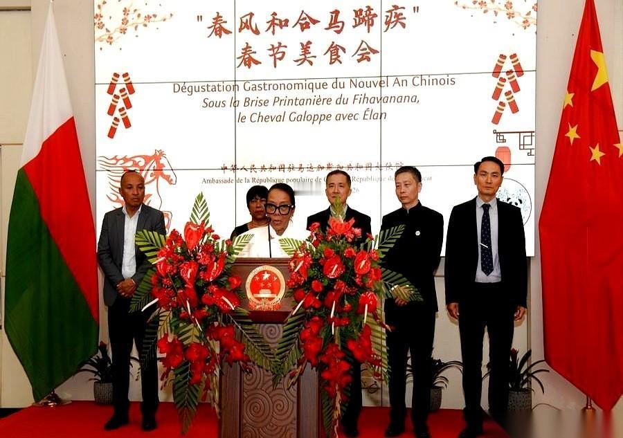 马达加斯加外长拉扎纳马哈苏阿的公开喊话，绝非一时客套，更非卑微求助，而是这个印度