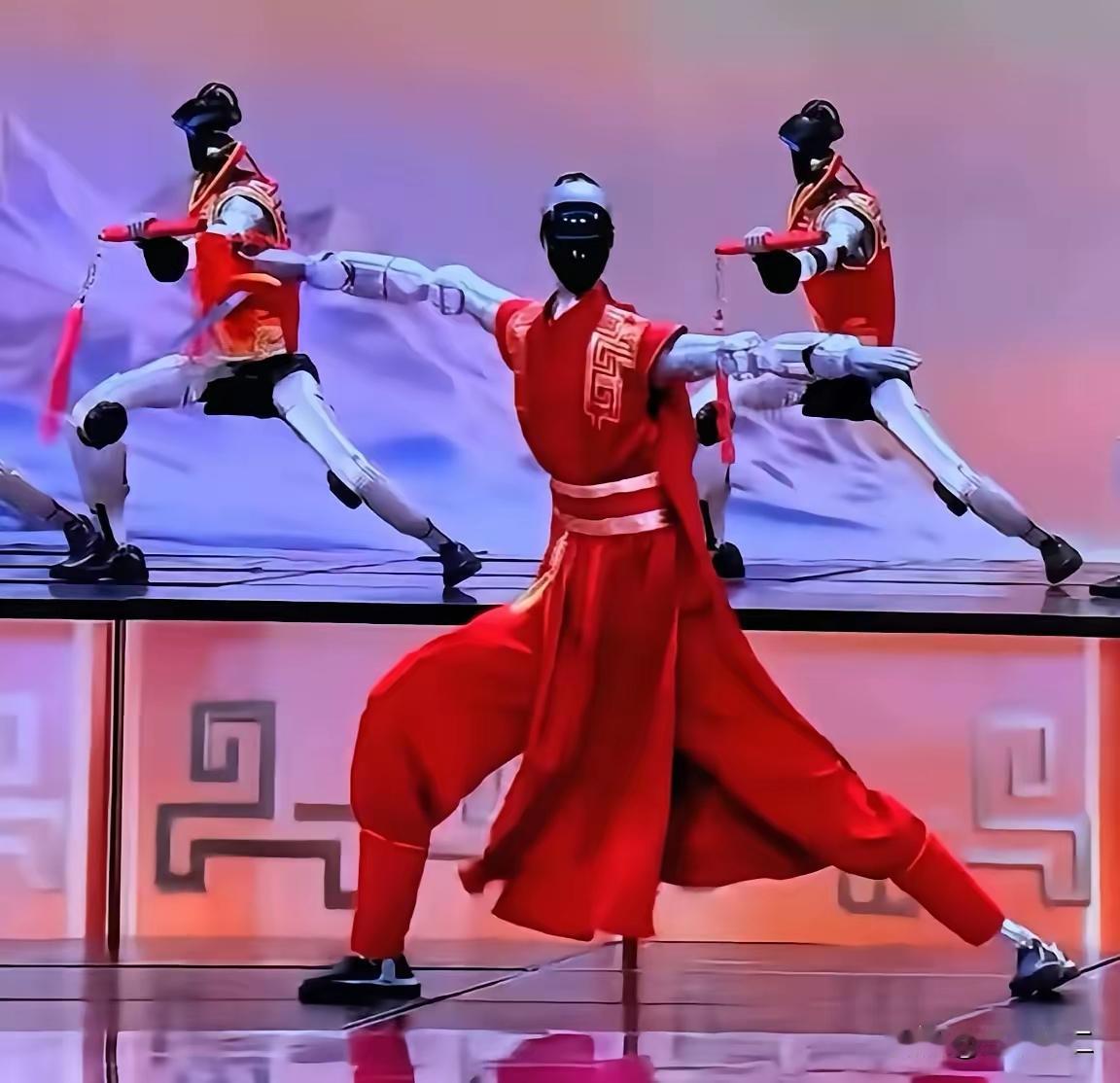 机器人千万不能再重复火药的老路和教训！我们的祖先发明了火药，上千年期间我们都是