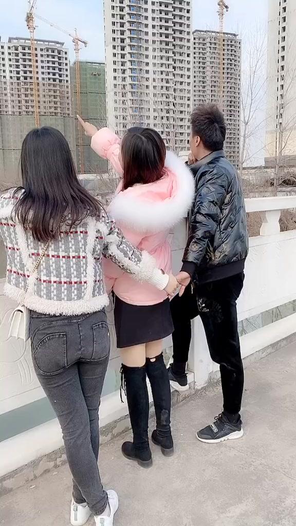 切记！女人千万不要给男人做得5件事。1.给男人花钱男人要花钱自己去赚。女人千