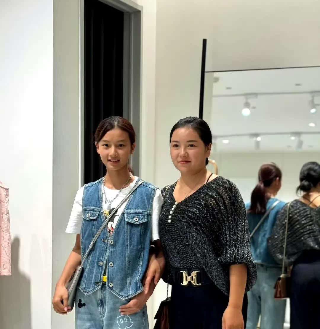 现在全网最难过的应该就是七七了吧，本以为被于正看中，从此星途一片光明了，