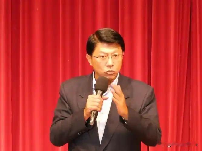 台南选战打响！谢龙介：堂堂正正赢，不搞绿营内斗！各位读者朋友，大家好！今天