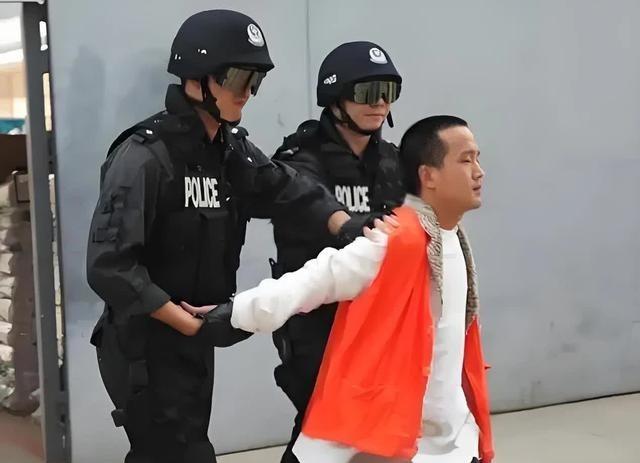 万万没想到！中国曾抓捕的大量间谍，本以为被过洗脑，结果几乎都是主动投靠，更可怕的