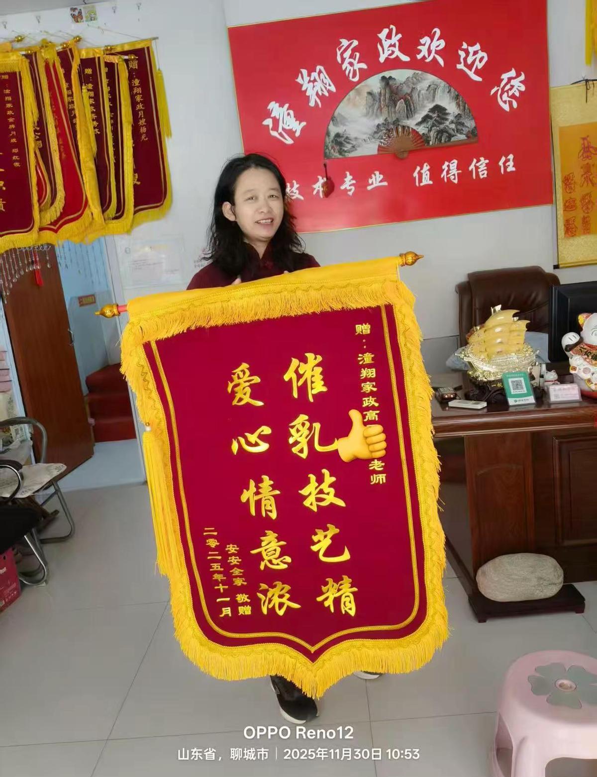 都在拼命立“完美人设”，结果这两天又有几个所谓的顶流翻车了，说白了，越想当神的人