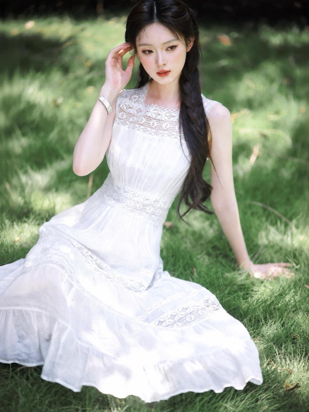 喜子真的把缪斯连衣裙做出白色的了好爱有没有和本粒一样超爱小白裙的？就很有初恋氛围