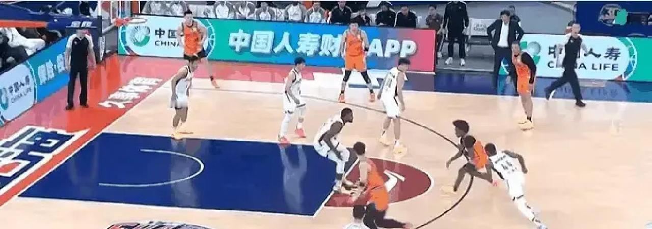 别再只盯着比分了。CBA撕开一个更残酷的真相：情绪，正在偷走球员的得分。