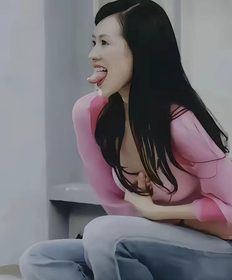 回旋镖打到朱朱章子怡身上了，我发现个问题，就是看了好多和老外在一起拍的照片的