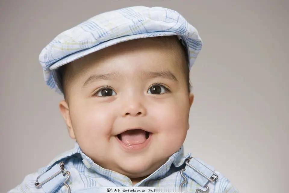 微笑好处多人与人交往，微笑好处多。1.微笑是人生最美的姿态，也是人阳光的灿烂