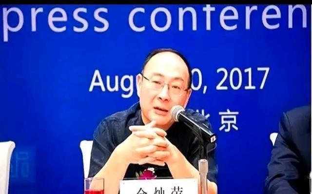 事情不简单！枭龙海外疯抢，中国却颗粒无收，金灿荣：巴铁的“截胡”藏着大智慧枭