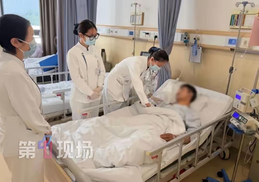 “悲剧还是发生了！”7月12日报道，广东深圳，一24岁小伙工作连轴转了好几天，饭
