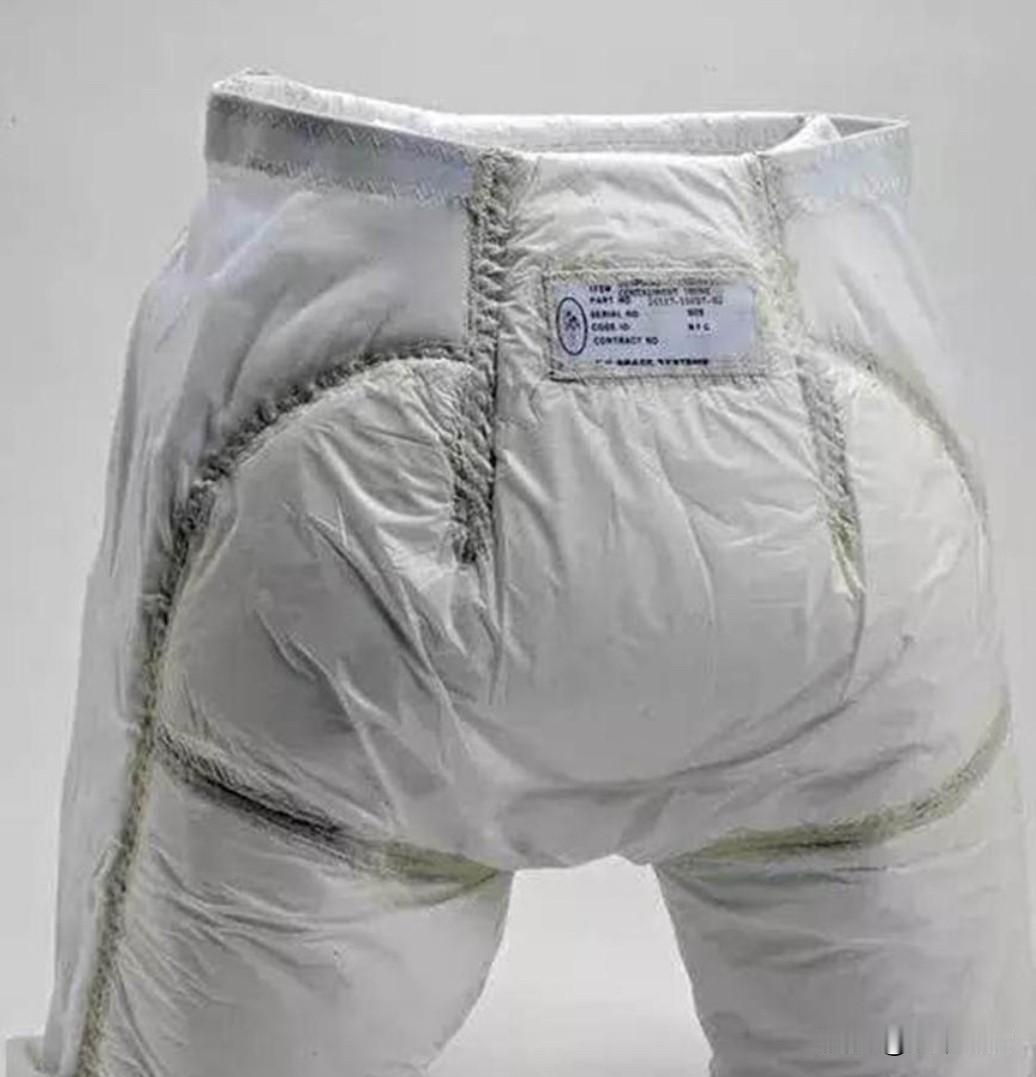 所有男人的共性，NASA给宇航员配导尿管，分小、中、大。结果你猜怎么着？全选大