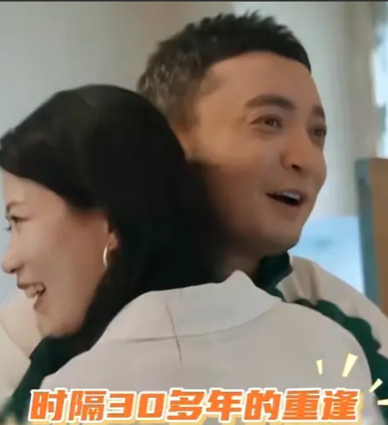 你敢信？！尼格买提回新疆录节目，随便走进一家民宿，夸老板“你们家民宿真美”，结果