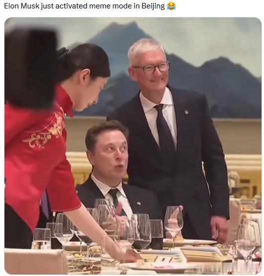 雷总库克和马斯克的合影哈哈哈哈哈哈哈哈马斯克一看就是喝多了