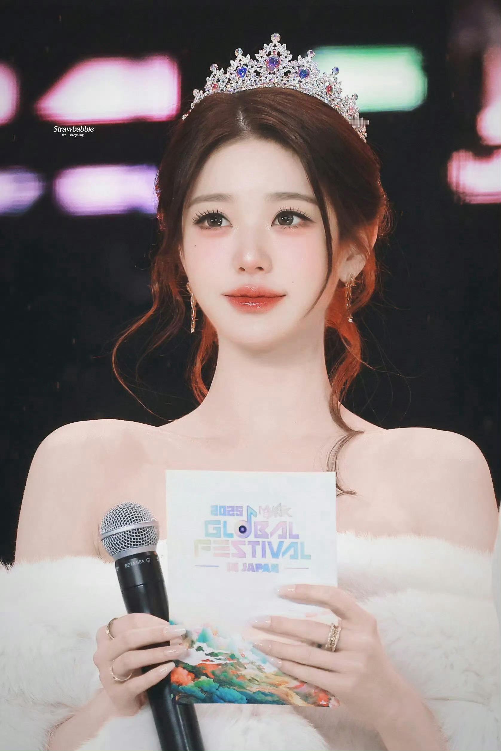 张元英完全公主来的皇冠造型神来之笔没晕了小圆宝宝