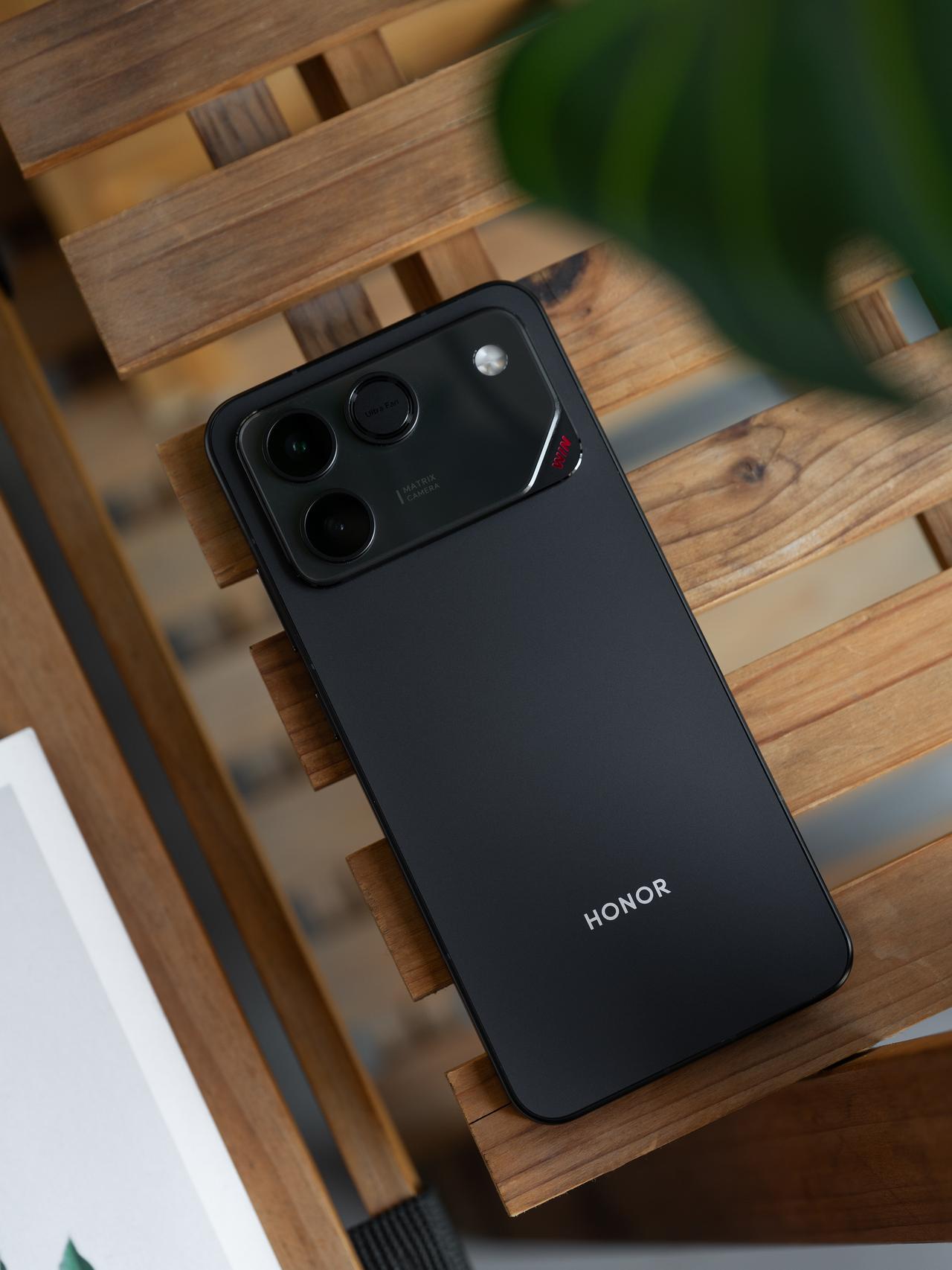 再聊一下WINRT这个机子，在GT系列的基础上进化而来，方向依旧是没有变的。这