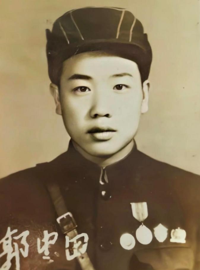 🌞1950年11月29日，一位志愿军排长无视上级命令，放弃驻守高地，放走了