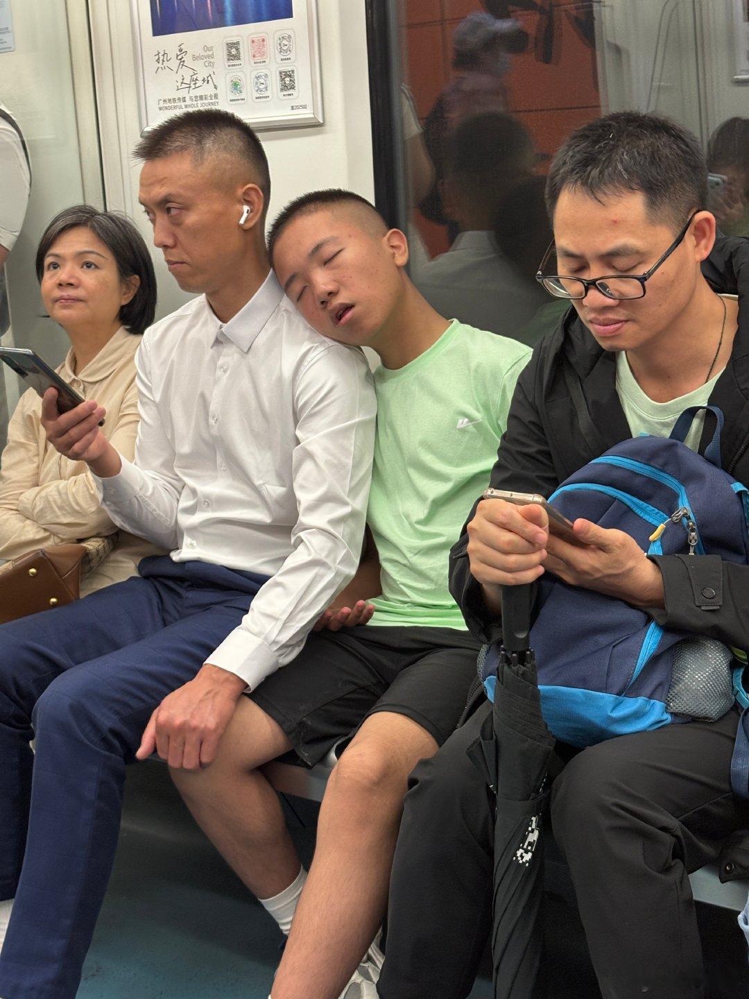 广州你把我淋死了​​​