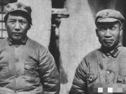 1973年12月21日，毛主席召开中央军委会议，朱德应邀参加。朱德刚一走进会议室