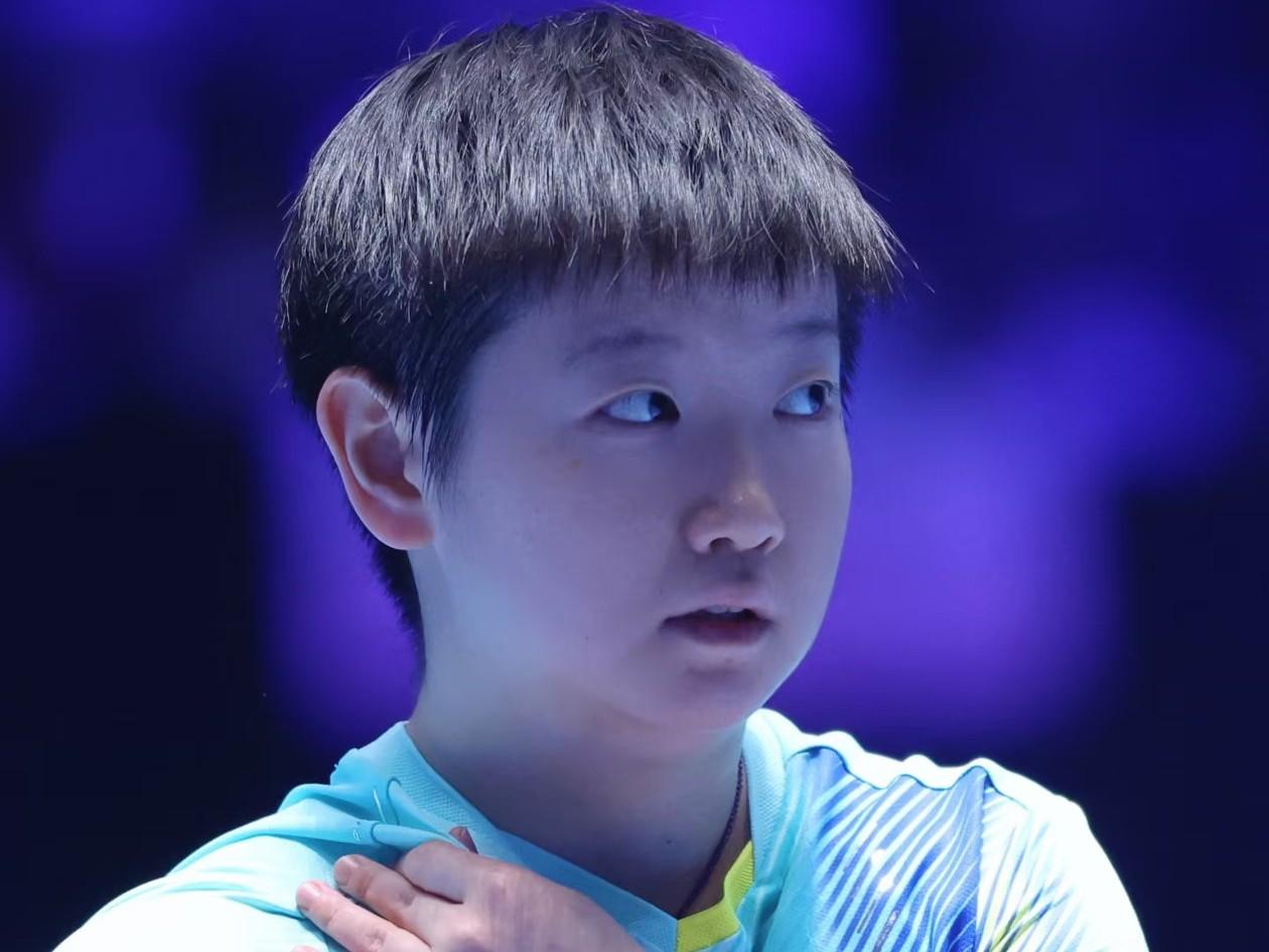 我怎么都没料到孙颖莎来海口比赛有空最喜欢去的不是海边，而是去吃椰子鸡，没