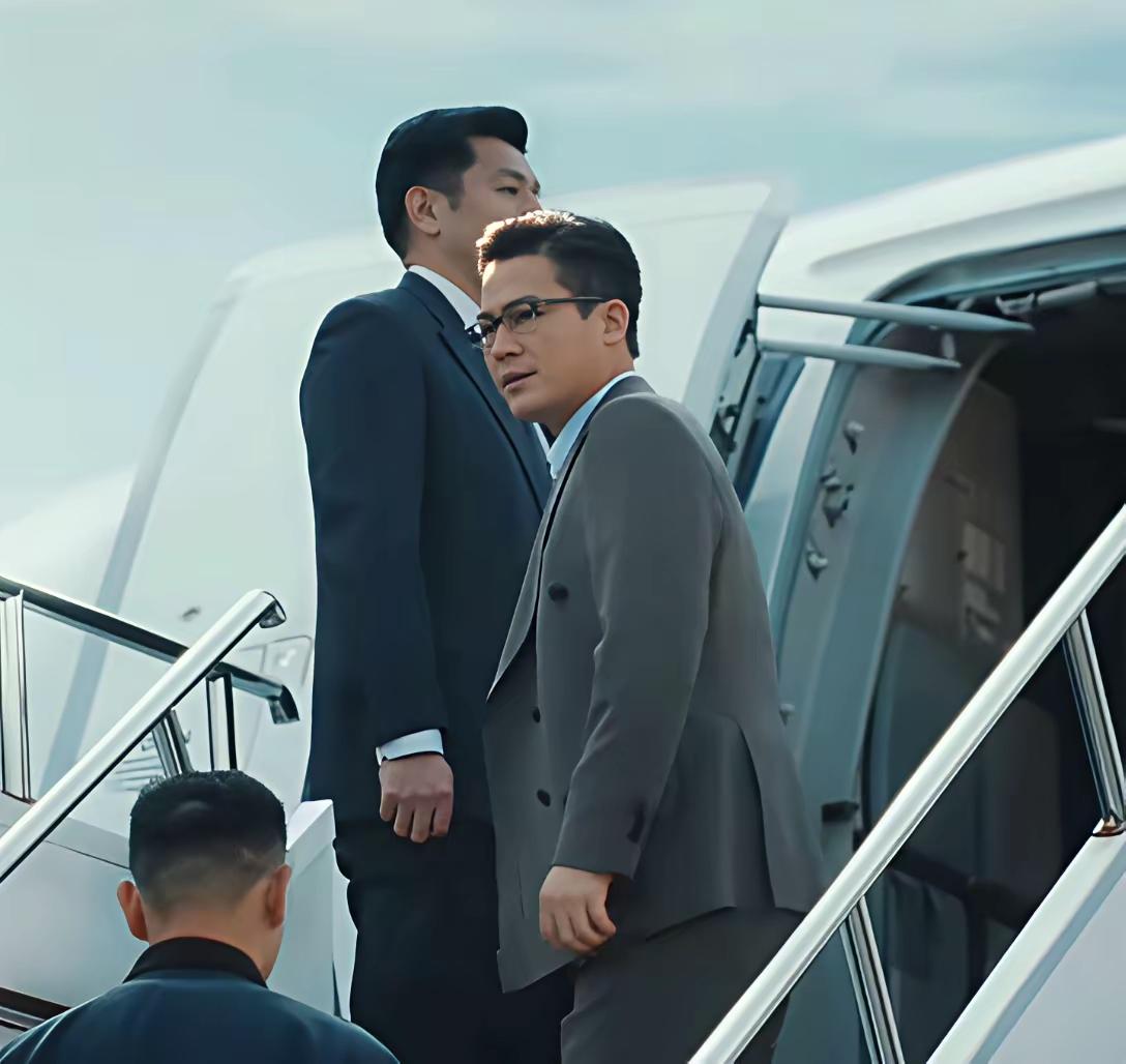 你认为欧豪在娱乐圈中的表现如何?当我了解到欧豪学历不高，父母都是普通百姓，在