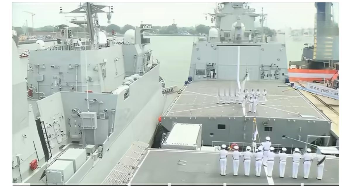 印度已将三艘国产新舰艇加入其作战舰队隐形护卫舰“杜纳吉里”号(INSD