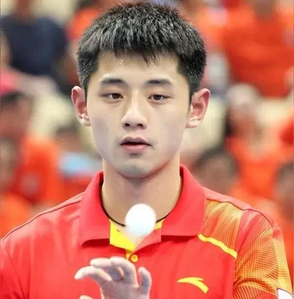 刘国梁给张继科清了积分了，跟樊振东情况差不多，就是不让他参加比赛了。张继科不