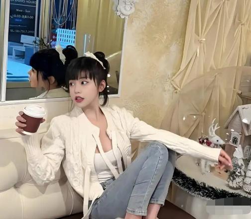 开年第一猛瓜！网红自爆睡遍6大顶流，鹿晗床照流出，关晓彤体面碎一地2026