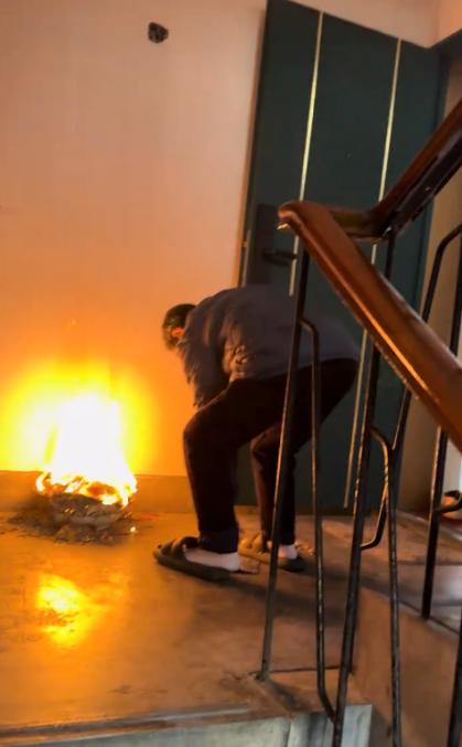 “必须严惩！”12月4日，浙江杭州，一女子回家时，闻到楼道内有一股糊味，通过不断