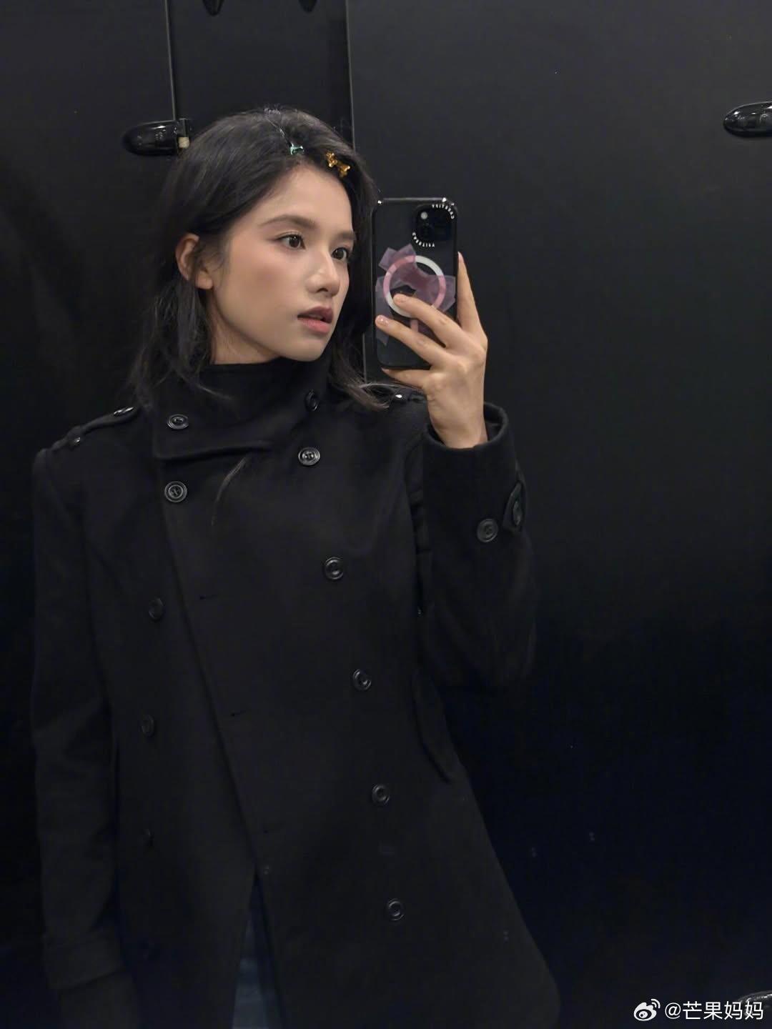 张婧仪，对镜拍最严厉的母亲，姐感无敌