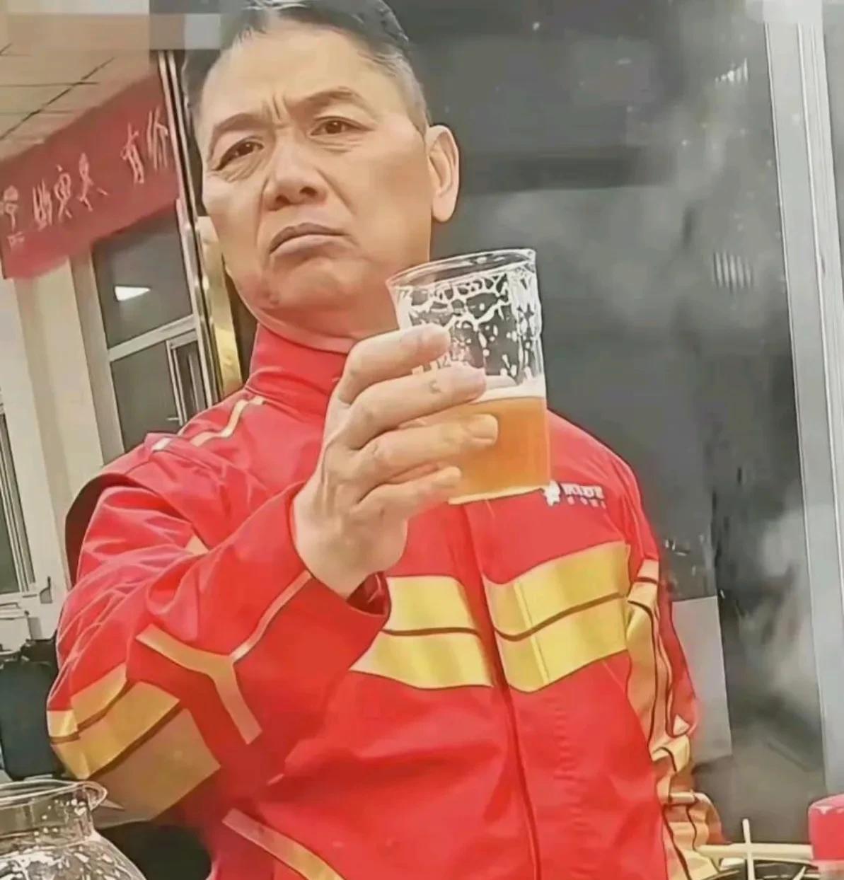 刘强东如果是演员的话，他演刘邦还是很合适的。在刘强东身上，还真能和刘邦找到共同