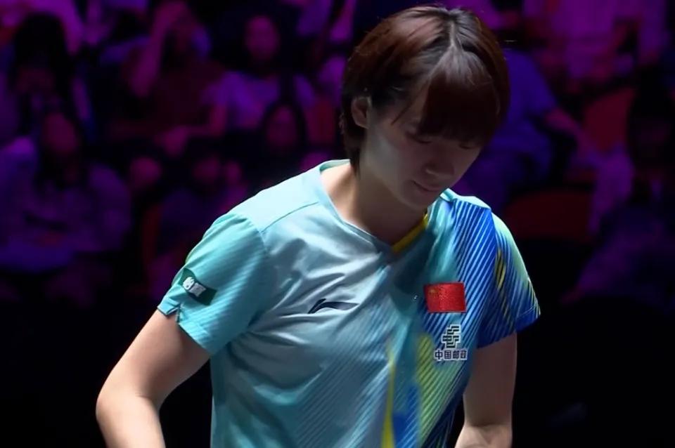 陈熠4-0零封！将对阵早田希娜。[墨镜]中午这场球，结果很干脆，陈熠4比0韩莹