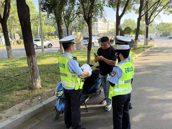 才知道交警慢慢不再查电动车的原因，这2点揭开“真相”，你怎么看在新国标电动车管