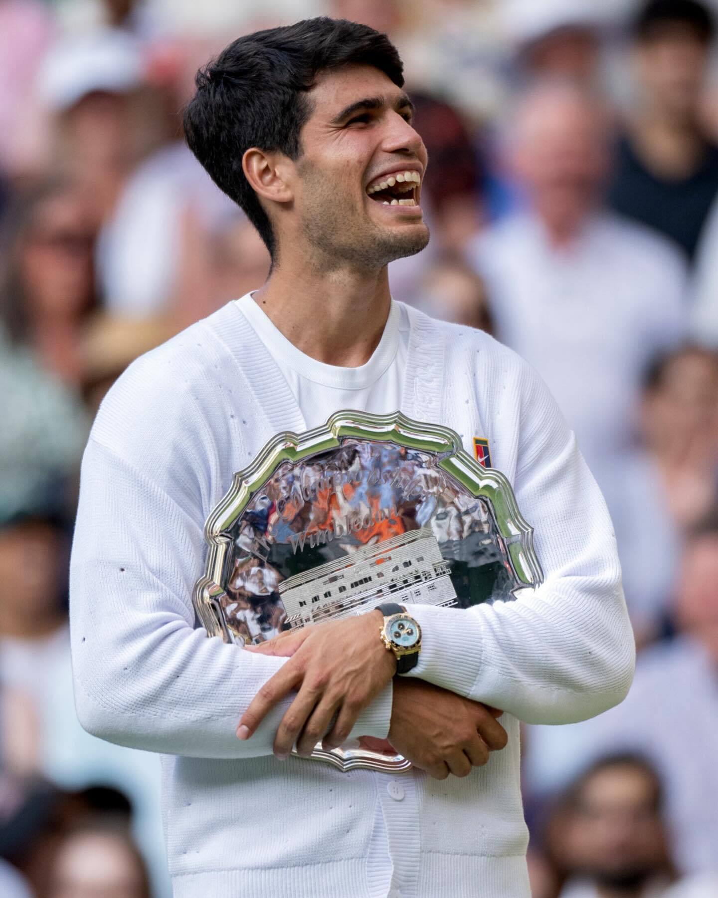 #阿尔卡拉斯多图回顾2025#8座巡回赛冠军、2座大满贯奖杯、PIFATP年