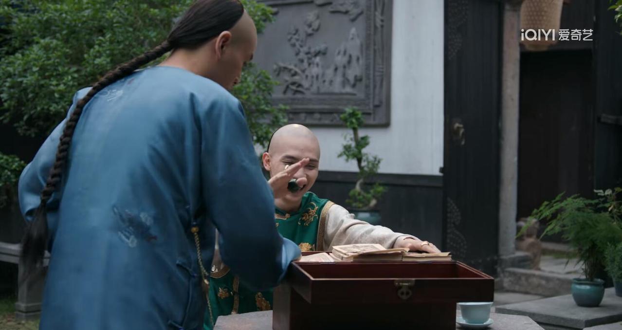 一部剧让主角拿100万两银子，空手套出1000万两利润。算盘珠子都快崩我脸上了