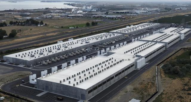 美国的人工智能，不卡在电力上，也得淹死在口水里。说起美国人工智能的快速发展，大