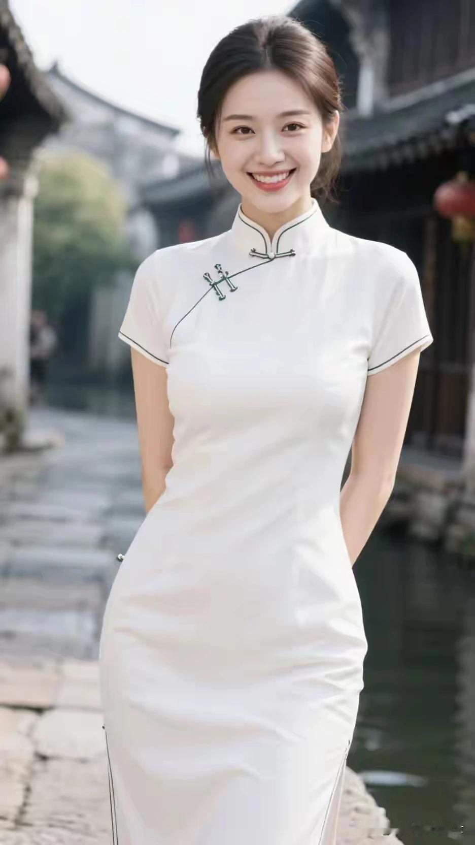 嫣然一笑百媚生，恰似春风拂柳轻。