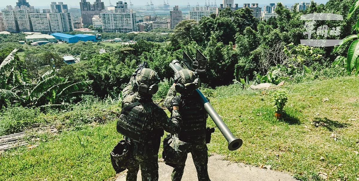 【台军配发“毒刺”导弹，意在攻击解放军“运兵直升机”】此次“汉光41号”演习，台