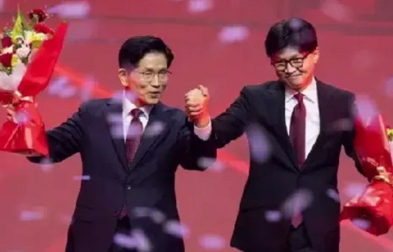 韩国大选突发事件“不突发”！韩国无党派总统候选人黄教安退出总统竞选，来保全金文