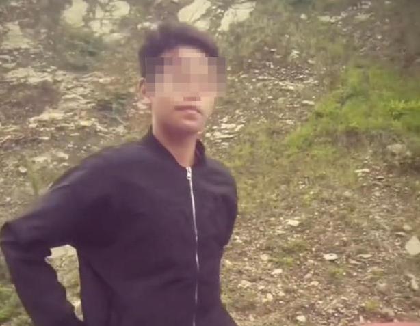 绝境求生！四川少年被困林区8天奇迹生还，撕碎所有户外滤镜！这起事件撕开了