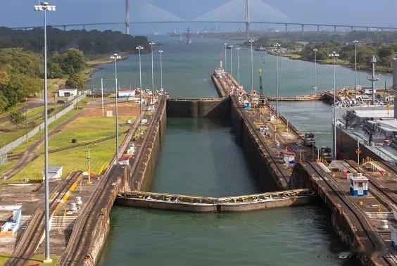 巴拿马港口的事情，最终还是跟我预料的不一样，我以为随着我们的反制和警告，这件事情