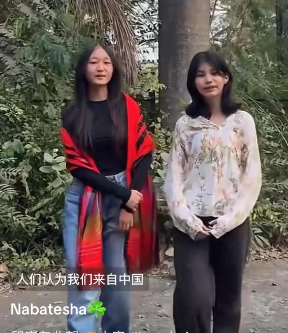 印度人认为被说长得像中国人是歧视。网友评论说，印度人长得像东南亚人，血统也与中国