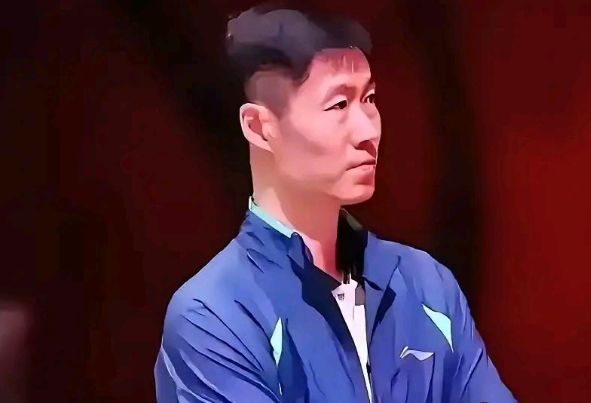 亚运会国乒赛事结束，到了考验王励勤凝聚力的时候。王楚钦赛后采访说，比起伤病困扰更