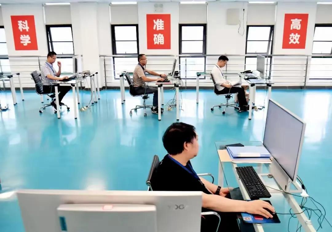 毋庸置疑，一场大洗牌已经开始了，从高考志愿填报这事上就能看出来！为啥这么说